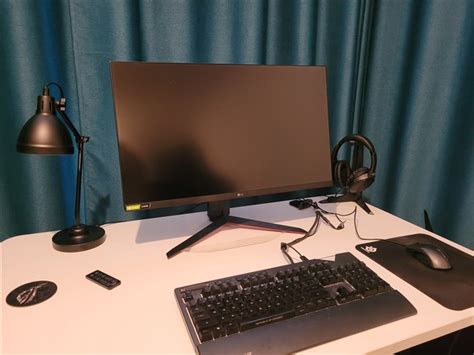Review LG UltraGear 27GP850-B: Monitor performant pentru gaming