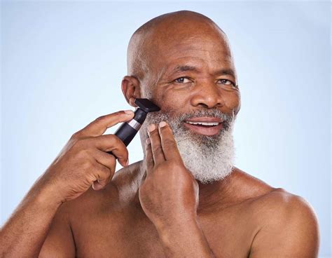 The Best Beard Wax For A Frizzy Beard - Beard Natural