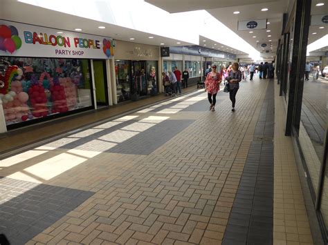 The Centre - Piazza Centre