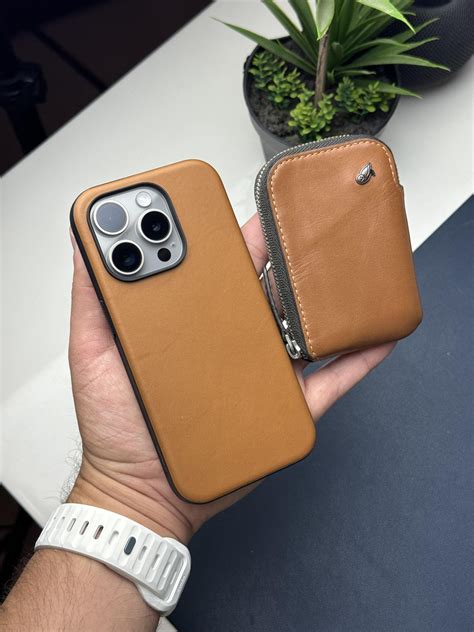 Nomad Modern Leather Case on English Tan - Day 1 : r/patinaproud