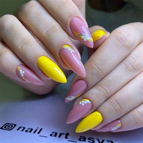 30 Gorgeous Yellow Manicures To Make You A Model