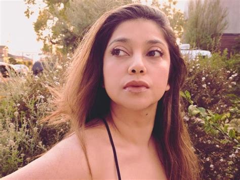 berita  informasi sarah azhari lagu terkini  terbaru hari