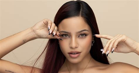 The Artist Of The Moment, Emilia 