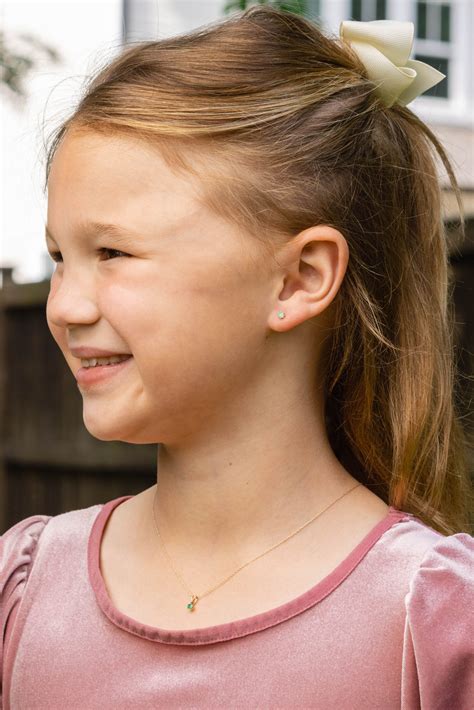 Bailey’s Children’s Collection May Birthstone Emerald Pendant Necklace