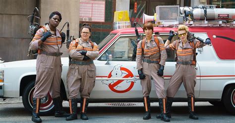 Ghostbusters 2016 Kristen Wiig, Female Cast Exclusive