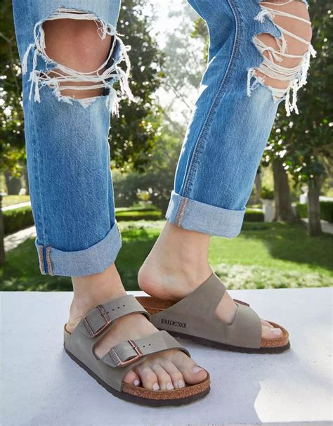 Birkenstock Women's Arizona Sandal | Birkenstock sandals outfit ...