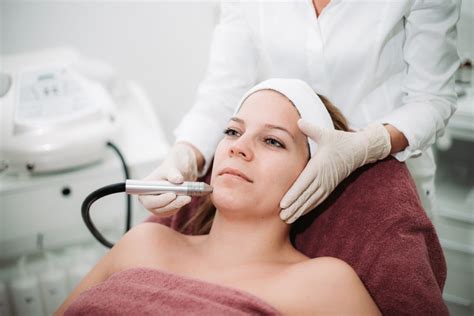 Reviderm Dermokosmetik :: kosmetik-zaneta.at