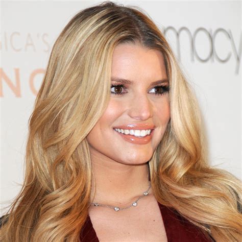 jessica simpson fans  worried   posts    thin frame