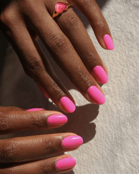 The Best Nail Trends of 2023, Including Colors and Designs | Who What Wear