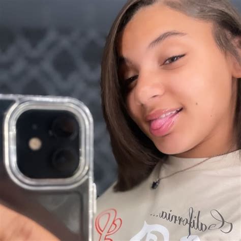 𝓐𝓶𝓮𝓵𝓲𝓪𝓪🪷. (@official.ameliaaaa) • Threads, Say more