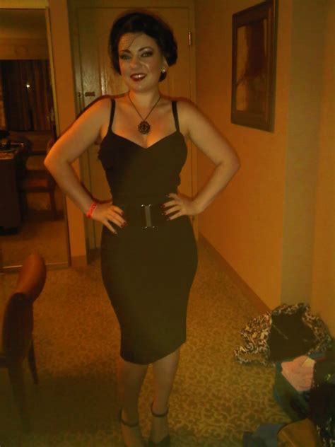 Vanessa Vixen: Dresses & Accessories I wore at VLV..