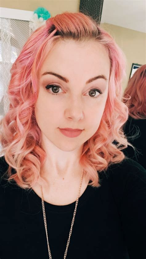 Meet Elise! - Wanderlust Virtual Assistant