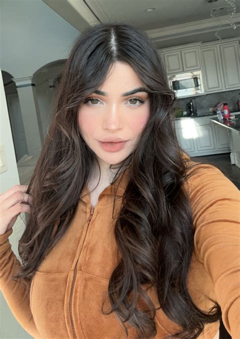 Alina Rose9 OnlyFans: Experts Weigh In on the Viral Leak - 7iku1lc
