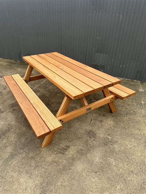 Traditional Style- Blackbutt Picnic Table - Big Event Picnic Tables