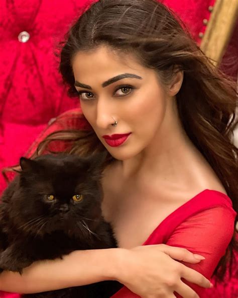 Raai Laxmi Photos: Latest HD Images, Pictures, Stills & Pics - Filmibeat