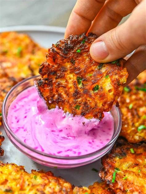 Onion Fritters | COOKTORIA