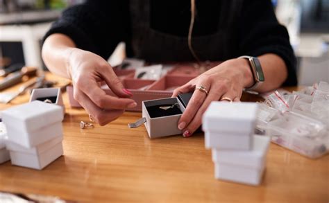 Jewelry Packaging Ideas for Small Businesses - WFS