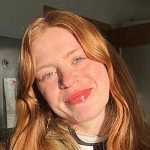 lemoncovers - Age, Family, Bio | Famous Birthdays
