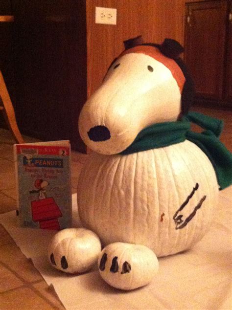 Snoopy pumpkin character | Halloween pumpkins carvings, Character ...