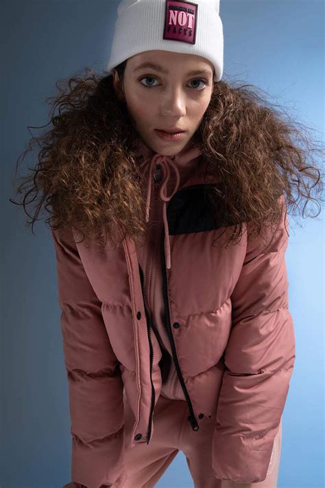 DeFacto Fashion and Mediterranean Men and Women Clothing