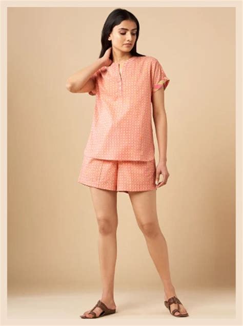 About Savi India - An Aspirational Ethnic Wear Brand