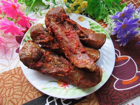 Как приготовить куриные сердечки с луком на сковороде