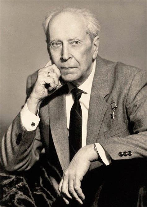 Дмитрий Лихачев - биография, факты, фото