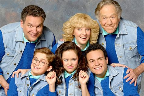 'The Goldbergs' Set Tour Reveals Fire Damage, Embarrassing Cast Photos