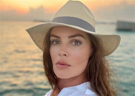 «Копия мамы»: как выглядит 40-летняя дочь Екатерины Андреевой – Секреты ...