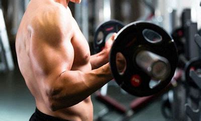 How To Do Bicep Curls: 5 Tips For Perfect Bicep Curl Form