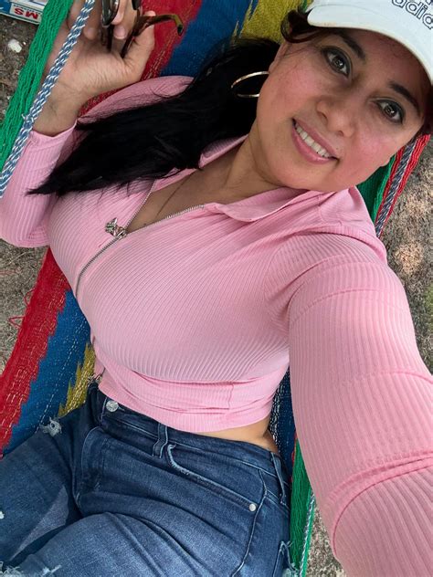 Maggie pineda OFICIAL | Buenas noches feliz descanso | Instagram