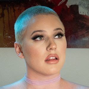 Riley Nixon / rileynixon / rileynixon_ Nude Leaks OnlyFans Photos - FapGeek