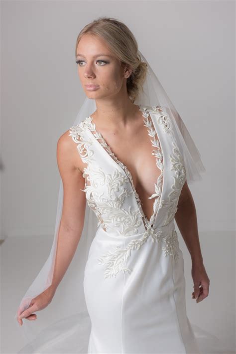 Eva Veil – Roya Javaheri