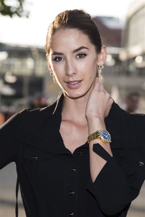 brenda black style clothes outfits  fashion celebmafia