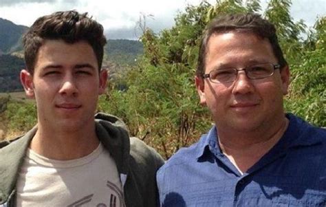 jonas brothers parents net worth