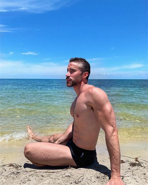 Robert Sepúlveda Jr. (@rsjdesign) • Instagram photos and videos