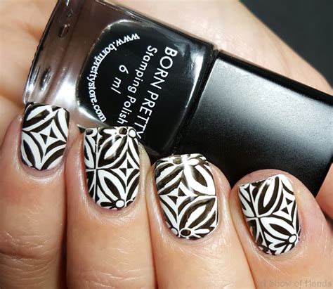 20 Beautiful Black and White Nail Art Ideas