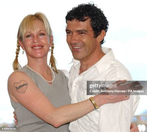 668 Antonio Banderas Wife Stock Photos, High-Res Pictures, and Images ...
