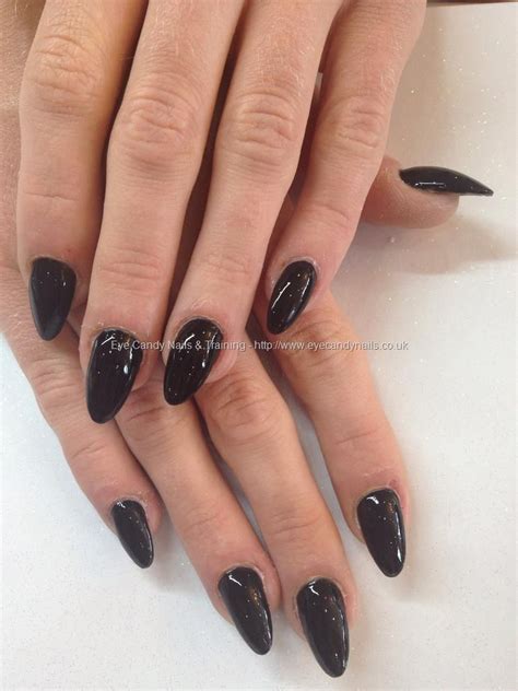 Almond shape acrylic nails with black gel polish Black Nail Designs ...