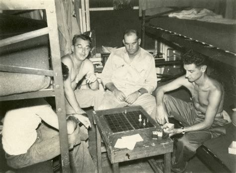 US soldiers playing chess at Fort Shafter, Honolulu, Hawaii in 1945 ...