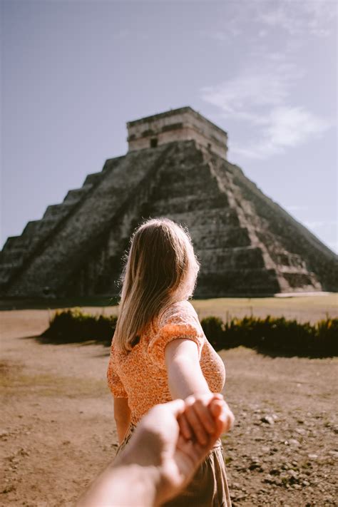 The Maya And Chichen Itza Time Travel Guides Band 8