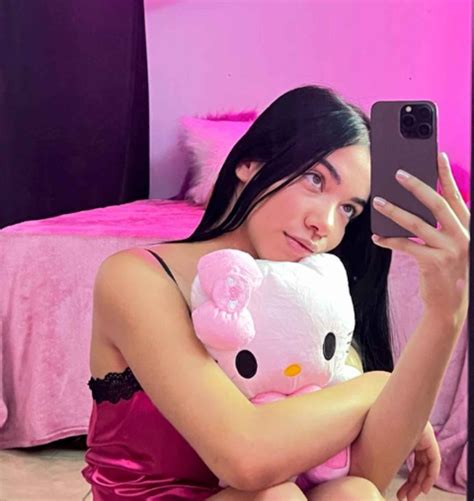 Lily 🌸 Onlyfans Profile Content - updated December 2025