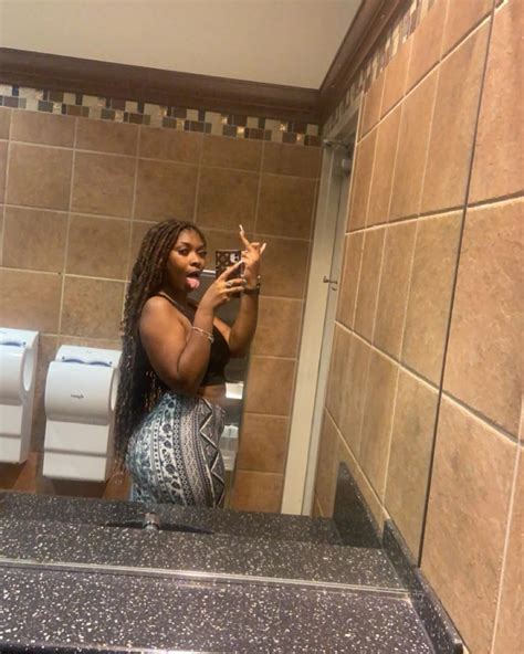 Instagram video by Chocolate Goddess 🥰👑🍫 • Jun 19, 2021 at 6:36 PM