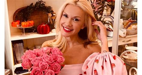 МЪЖЕ, не сте виждали Мария Игнатова никога толкова ГОРЕЩА