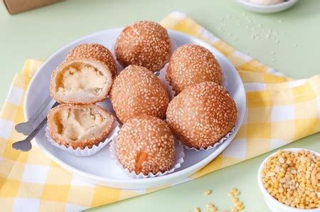 sejarah onde onde beserta filosofi  resepnya