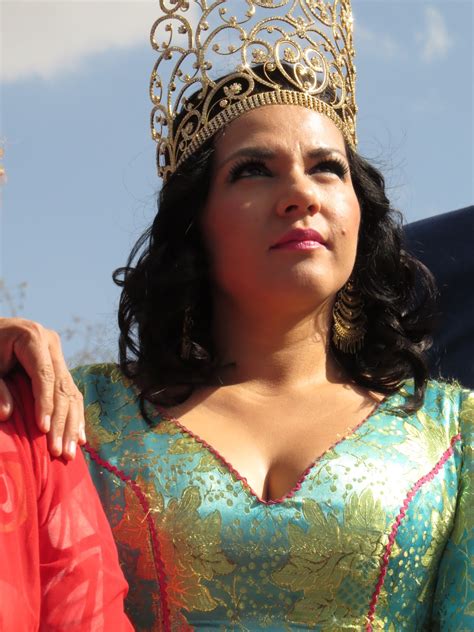 somos el espectador: GABRIELA URBINA VALDEZ POR UNA LABOR SOCIAL