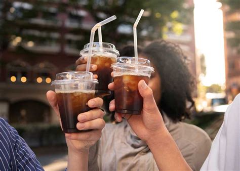 japanese iced coffee kopi dingin  menyegarkan  nikmat bitka