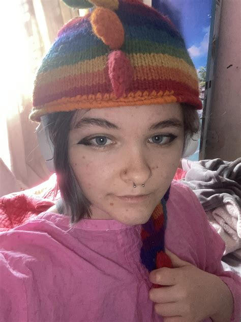 Gay dino hat !! :D : r/femboy