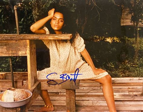 Lisa Bonet signed photo | Property Room
