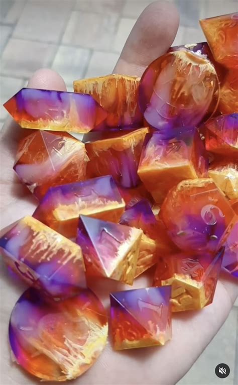 Diy faux dichroic resin dice making faux dichroic dice using